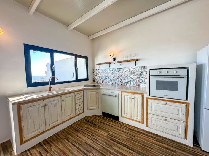 Image No.28-5 Bed Villa for sale