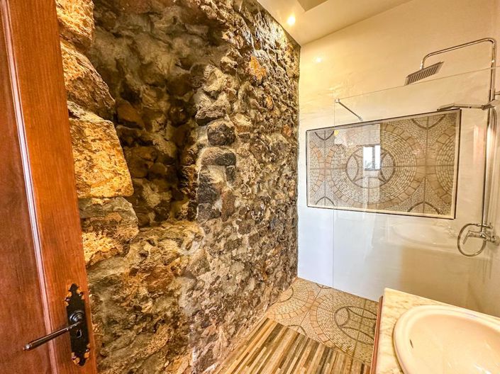 Image No.33-5 Bed Villa for sale