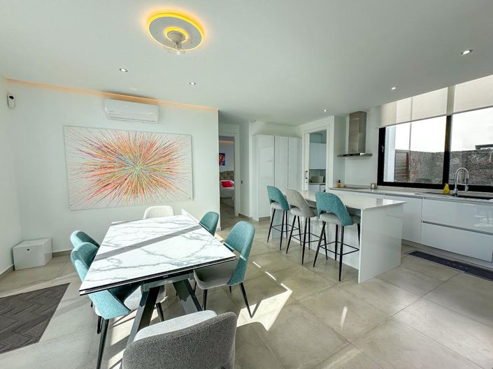 Image No.12-4 Bed Villa for sale