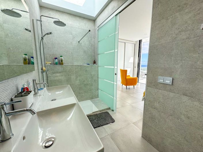 Image No.24-4 Bed Villa for sale