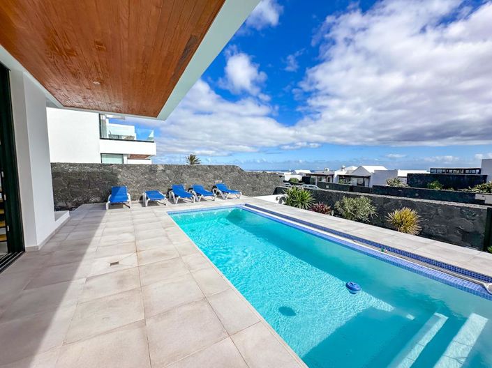 Image No.6-4 Bed Villa for sale