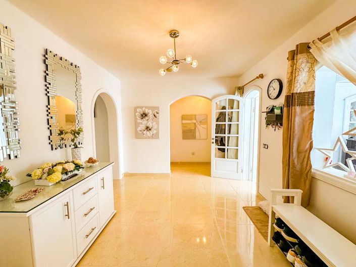 Image No.26-3 Bed Villa for sale