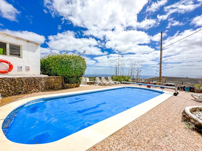 Image No.12-5 Bed Villa for sale