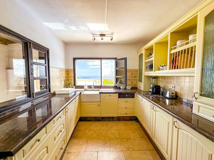 Image No.20-5 Bed Villa for sale