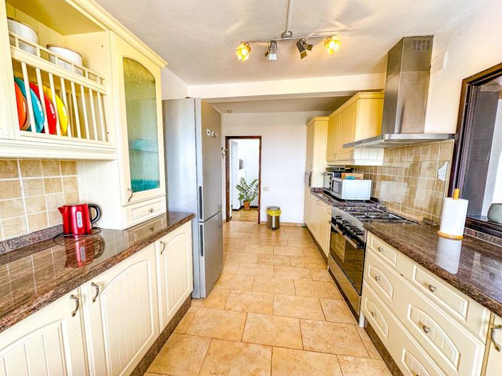 Image No.22-5 Bed Villa for sale