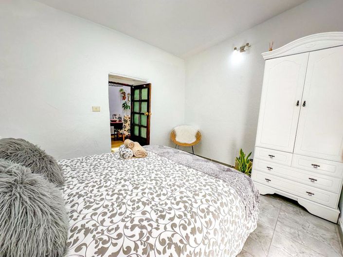 Image No.27-5 Bed Villa for sale