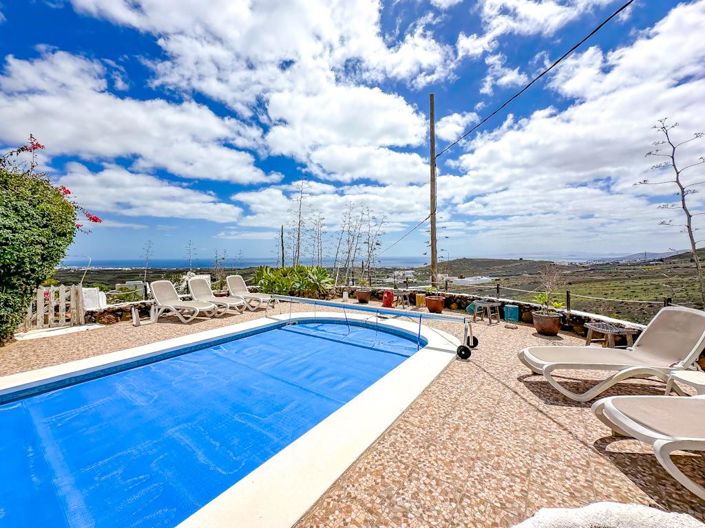 Image No.9-5 Bed Villa for sale