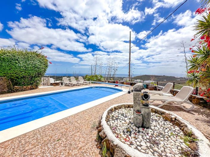 Image No.10-5 Bed Villa for sale