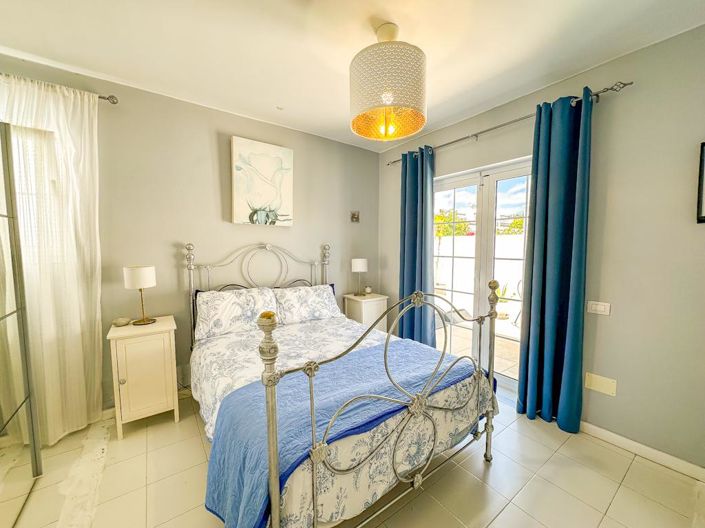 Image No.24-3 Bed Villa for sale