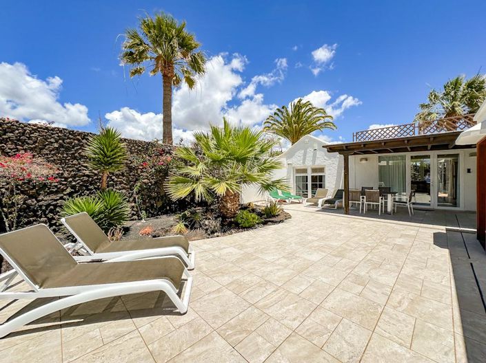 Image No.25-10 Bed Villa for sale