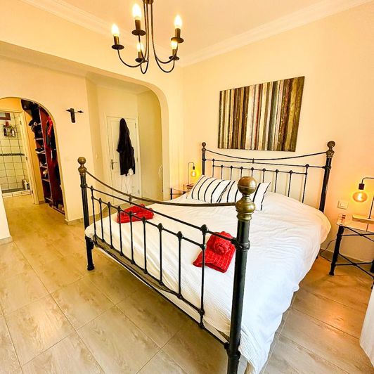 Image No.26-6 Bed Villa for sale