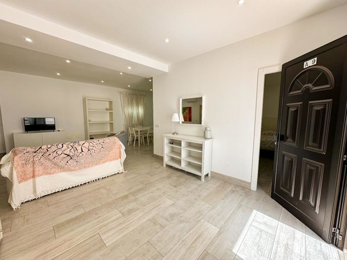 Image No.9-2 Bed Apartment for sale