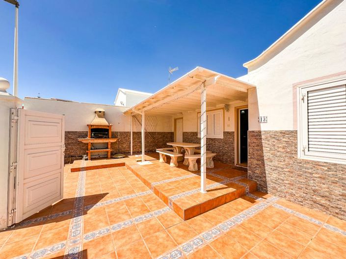 Image No.6-2 Bed Villa for sale