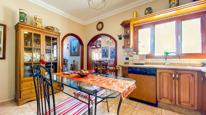 Image No.10-3 Bed Villa for sale