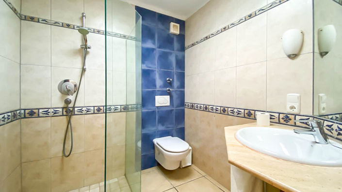 Image No.28-6 Bed Villa for sale