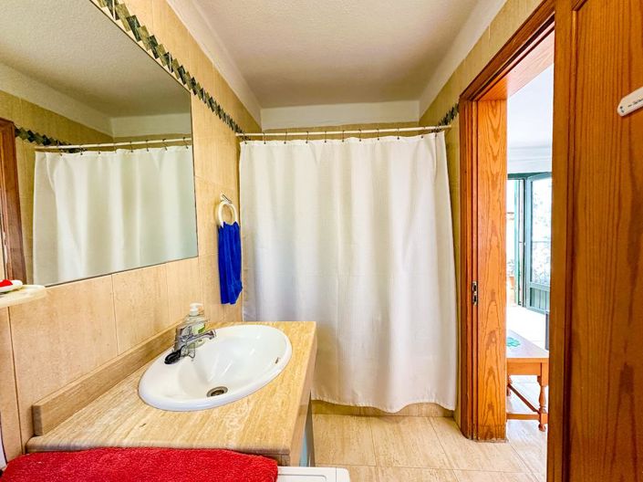 Image No.24-1 Bed Apartment for sale