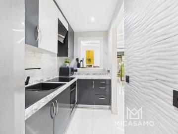 12959stylish2bedrodagolftownhousewithhugeterr