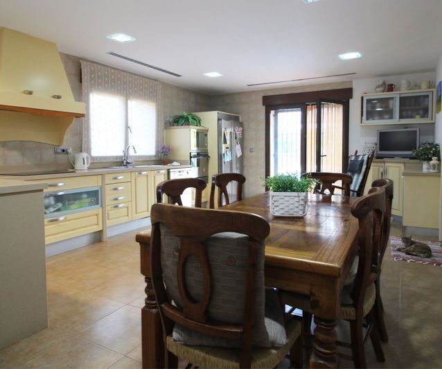 Image No.6-4 Bed Villa for sale