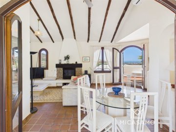 9581threebedroomlosaltosvillawithseaviewsinla