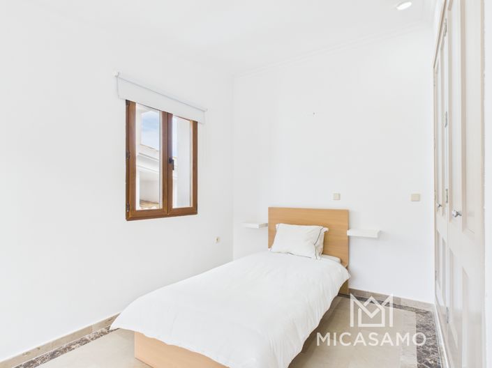 Image No.9-4 Bed Townhouse for sale