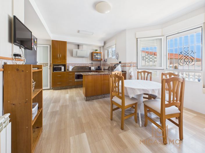 Image No.12-5 Bed Villa for sale