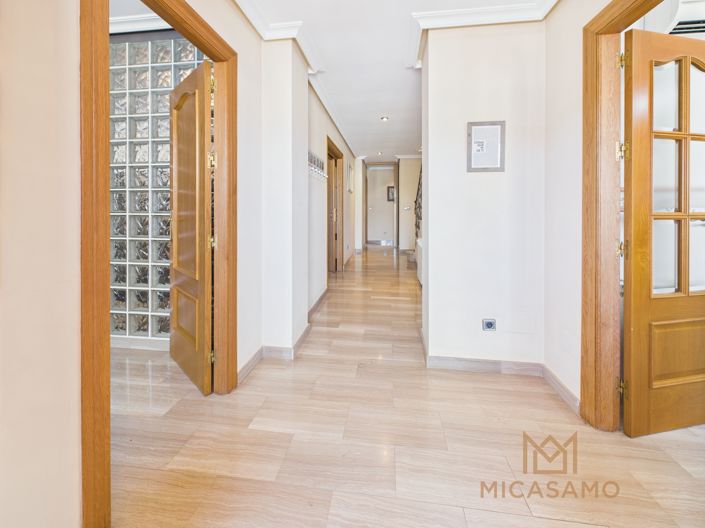 Image No.3-5 Bed Villa for sale