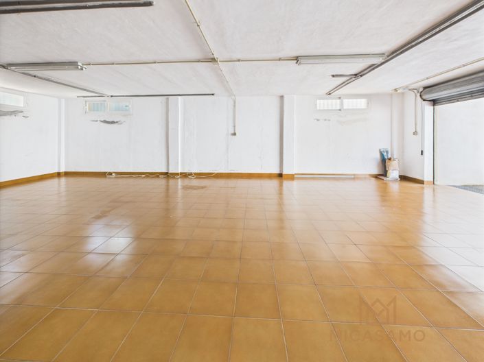 Image No.45-5 Bed Villa for sale