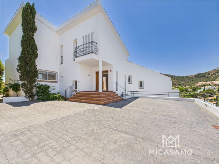 Image No.3-7 Bed Villa for sale