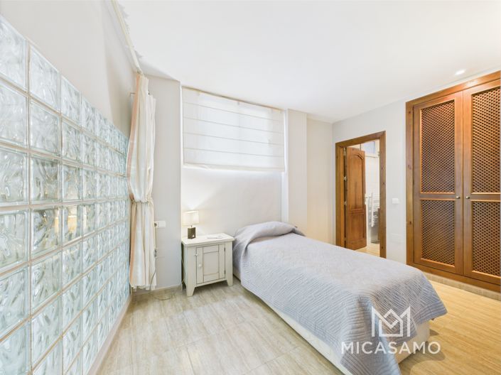 Image No.43-7 Bed Villa for sale