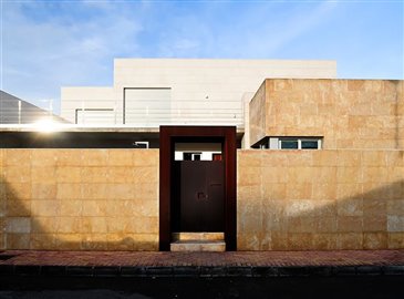 479stunningfourbedroomvilla310323105306casasp