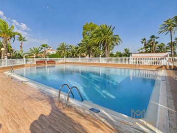 9784spaciousvillawith3bedroomsand2bathroomses