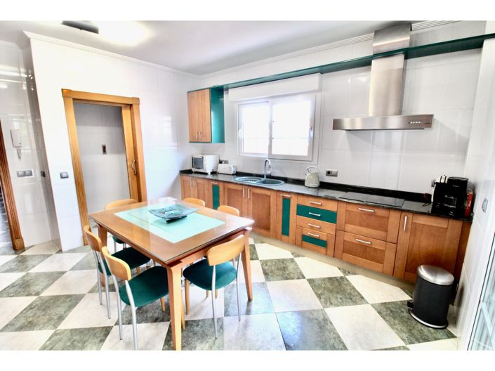 Image No.11-4 Bed Villa for sale