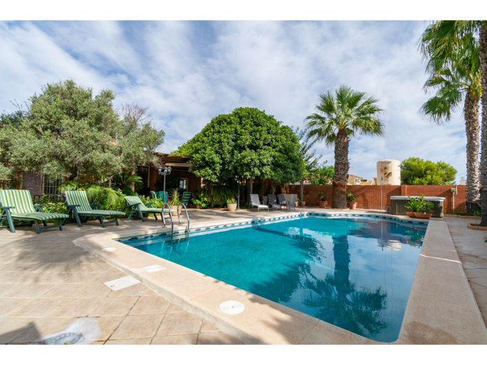 Image No.27-4 Bed Villa for sale