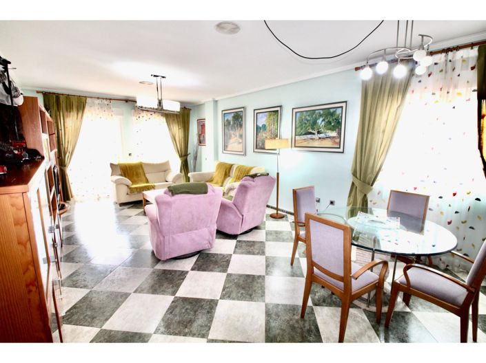 Image No.8-4 Bed Villa for sale