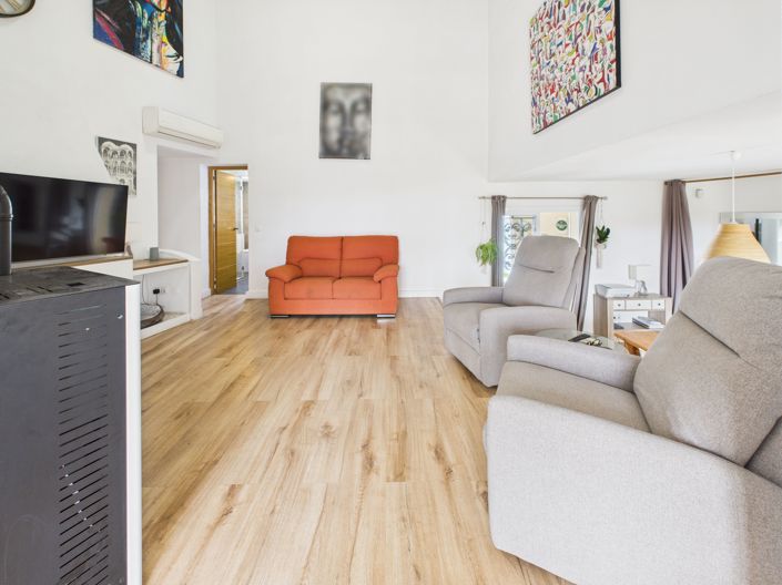 Image No.17-4 Bed Villa for sale