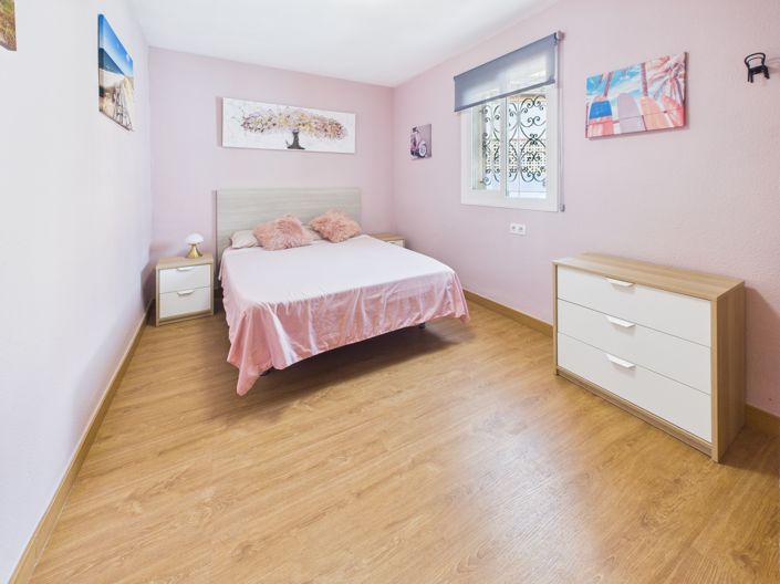 Image No.23-4 Bed Villa for sale