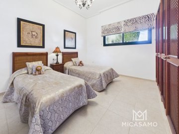 407fivebedroomvillawithstunningviews050525084