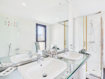 15316luxuryfrontlinegolfvillareservadelcoto13