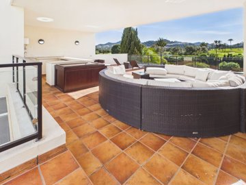 15316luxuryfrontlinegolfvillareservadelcoto13