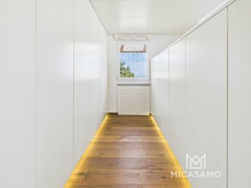 9505eleganthilltopvillawithseaviewsona15000mp