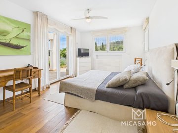 9505eleganthilltopvillawithseaviewsona15000mp