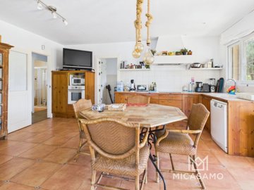 9505eleganthilltopvillawithseaviewsona15000mp