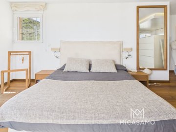 9505eleganthilltopvillawithseaviewsona15000mp
