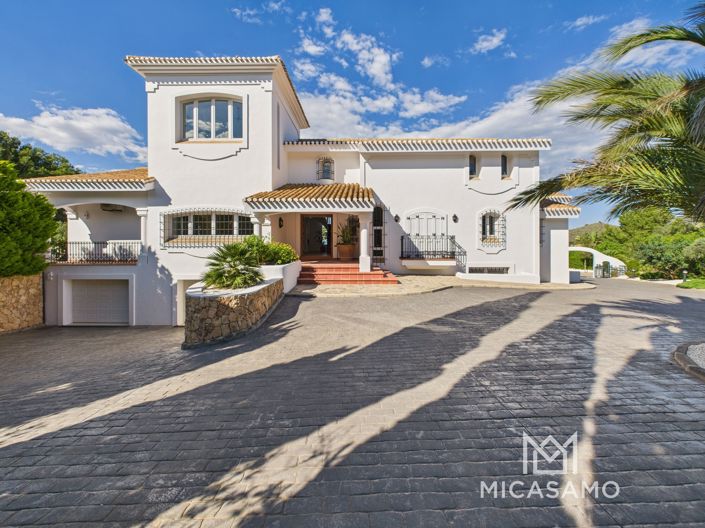 Image No.2-7 Bed Villa for sale