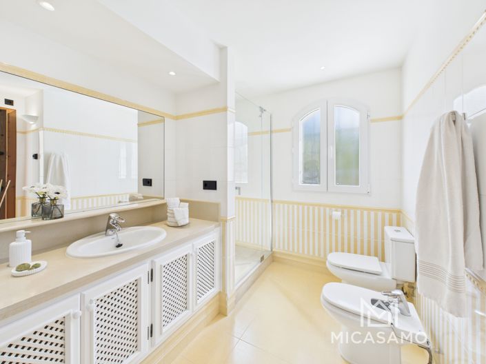 Image No.33-7 Bed Villa for sale