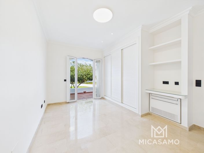 Image No.36-7 Bed Villa for sale