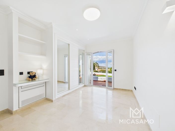 Image No.38-7 Bed Villa for sale