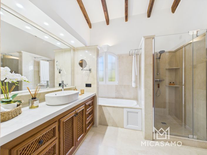 Image No.39-7 Bed Villa for sale