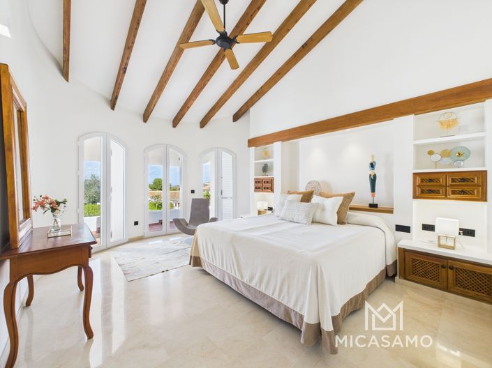 Image No.2-7 Bed Villa for sale