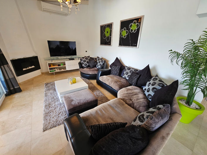 Image No.9-6 Bed Villa for sale